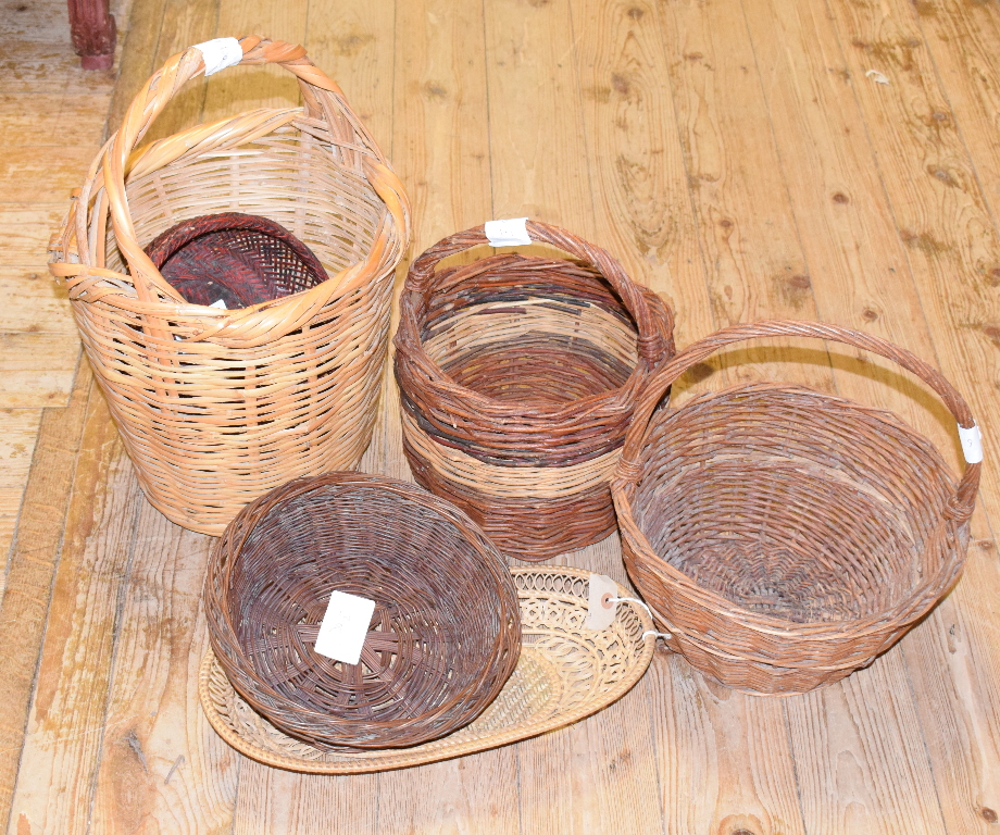 Assorted baskets (qty) - Image 2 of 2