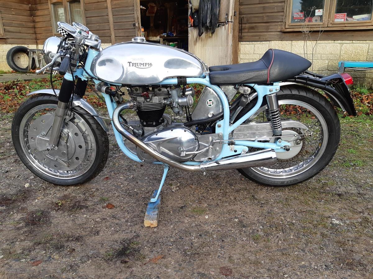 A 1991 Triton café racer, registration number Q120 BAU, aluminium/blue. Tritons are a marriage of - Image 2 of 6