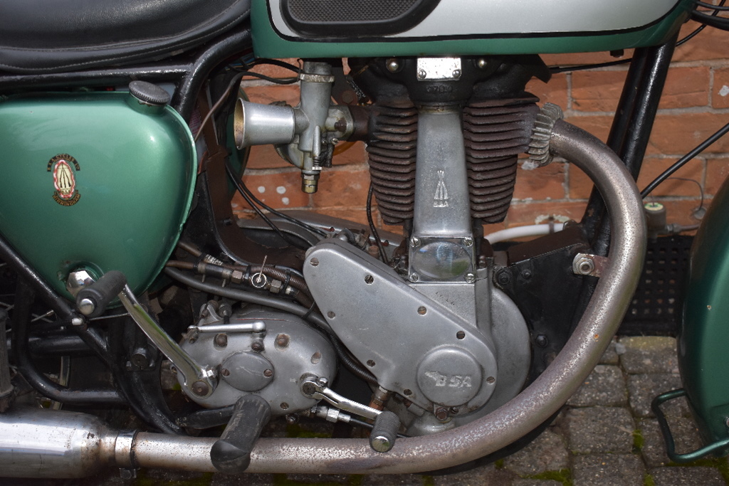 EXTRA LOT: A 1958 BSA B31, registration number EM 7915, frame number FB312000, engine number - Image 3 of 6