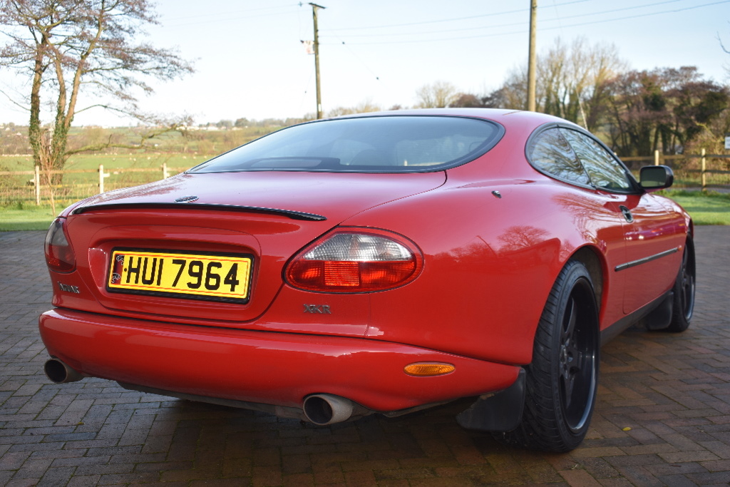 A 1998 Jaguar XKR coupé, registration number HUI 7964, chassis number SAJJGAEF3AR026725, engine - Image 6 of 6