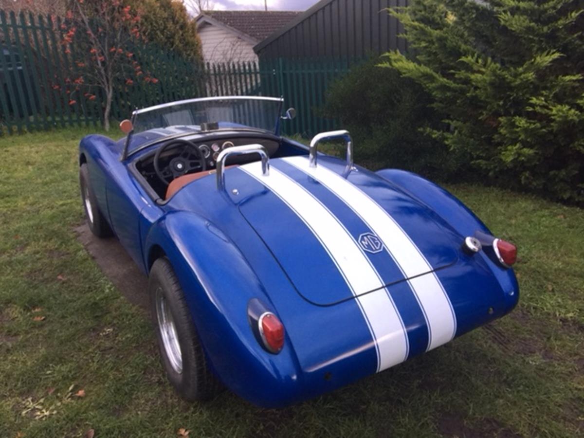 A 1959 LHD MG A roadster, US registered, blue with racing white stripes. - Image 2 of 5