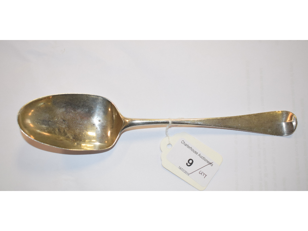 EXTRA LOT: A George III silver picture back tablespoon, Thomas Wallis, London 1769, other silver,