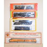 A Bachmann 00 gauge Centennial DD40X Loco, 724, another, 664-Burlington, and two Rivarossi 00