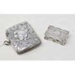 A Victorian silver vinaigrette, inscribed Effie, Edward Smith, Birmingham 1849, 3.5 cm wide, and