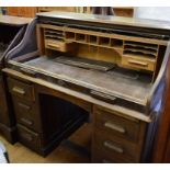 An oak rolltop desk, tambour front af, 121 cm wide