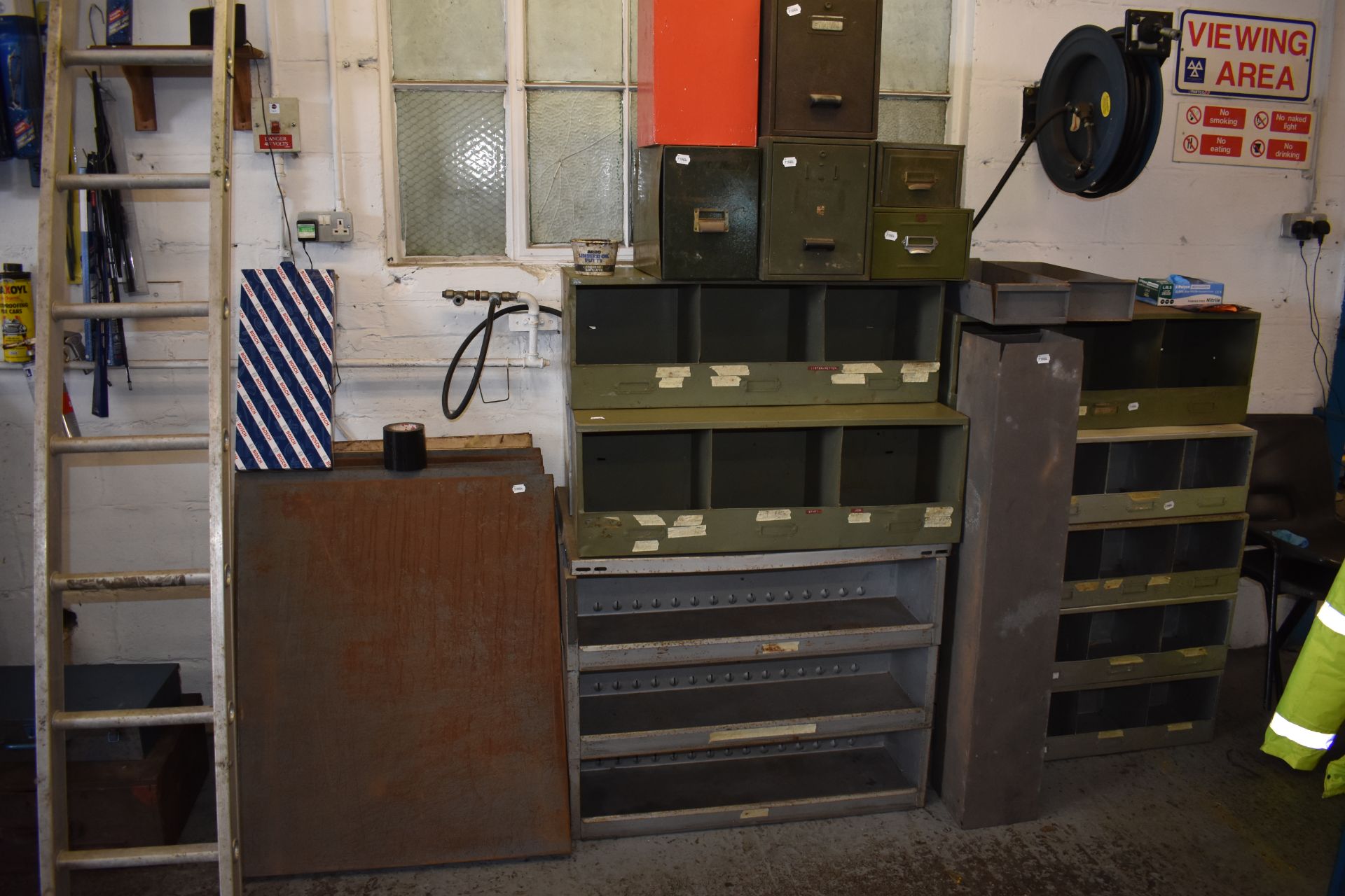 Assorted metal workshop cabinets and shelving - Image 3 of 3
