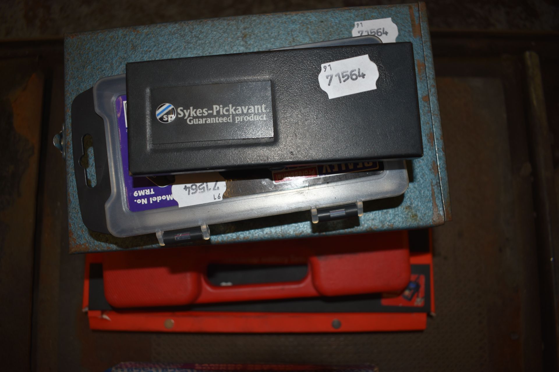 A Sealey thread repair kit no TRM9 and other workshop equipment (4)