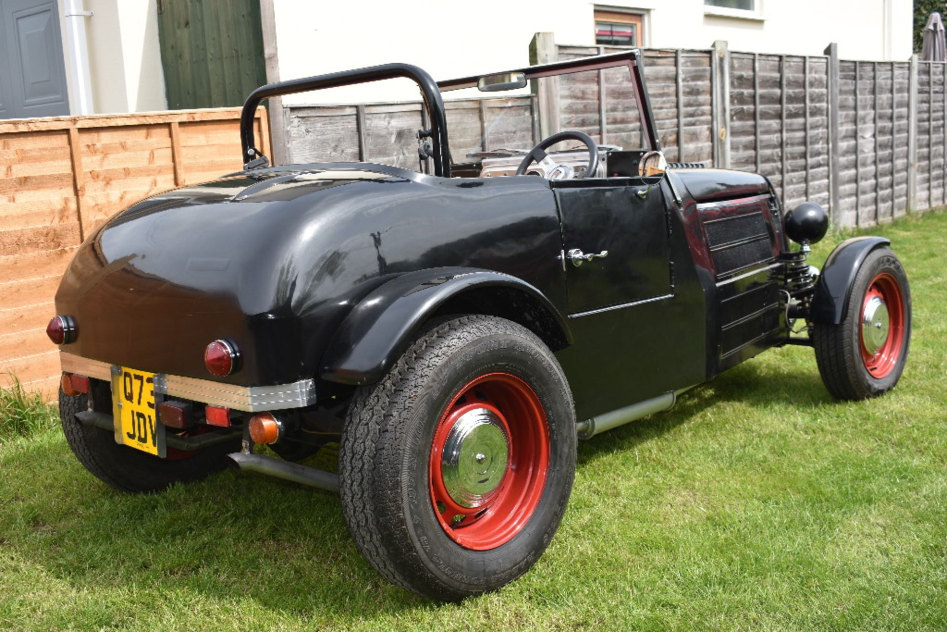 A 1984 Dutton V8 hot rod inspired kit car, registration number Q73 JDV, black. Our vendor has - Image 3 of 6