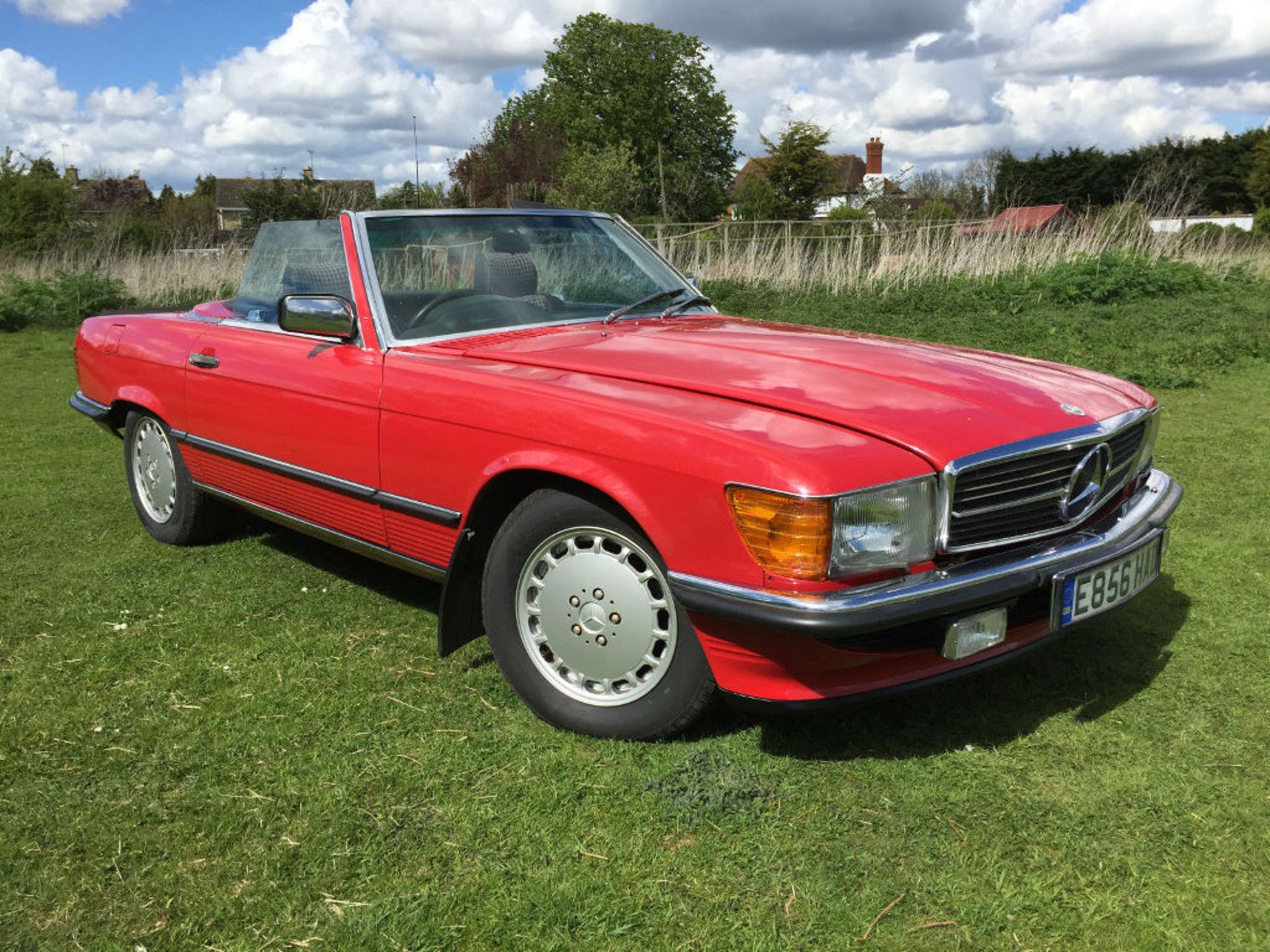 A 1987 Mercedes-Benz 300SL (R107), registration number E856 HAD, chassis number WDB1070412A070233,