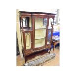 An Edwardian mahogany display cabinet, 118 cm wide