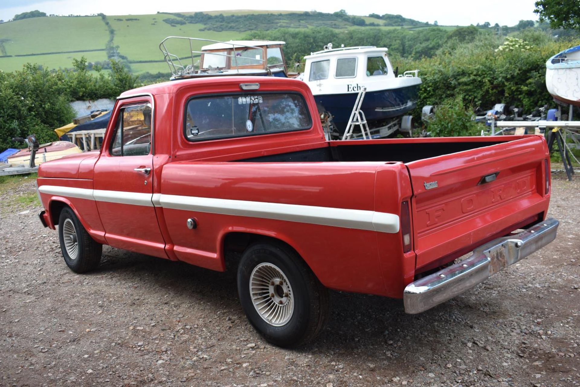 A 1968 Ford F100 pickup truck, unregistered, red/white. Introduced in 1966 Fords fifth generation of - Image 3 of 6