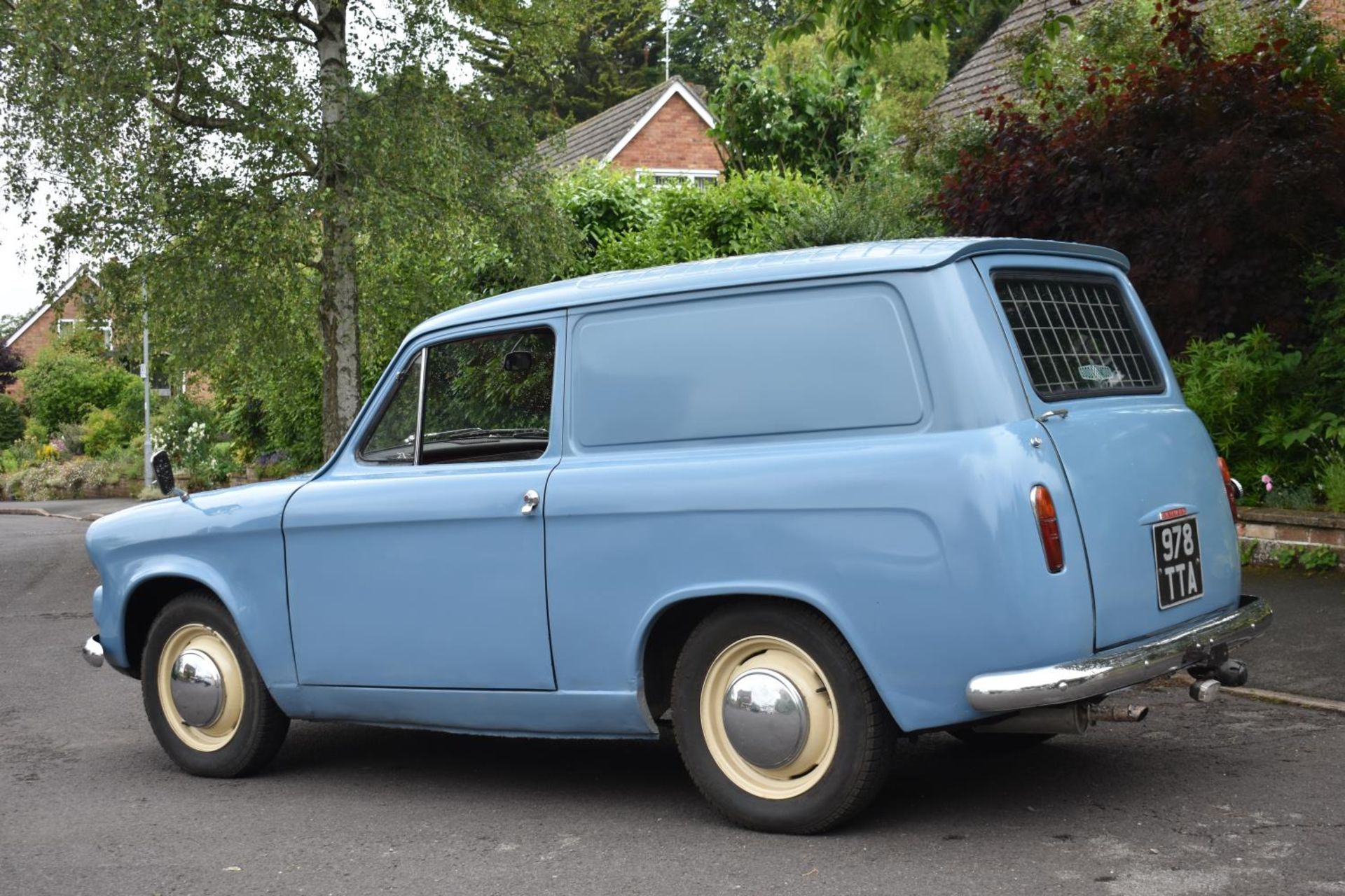 A 1964 Commer Cob 7cwt Series III van, registration number 978 TTA, chassis number B631888, engine - Image 3 of 6