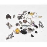 **Revised estimate** Assorted brooches, earrings and other items of jewellery (qty)