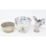 A Continental silver cream jug, import marks, and two silver bowls, approx. 8.1 ozt (3)