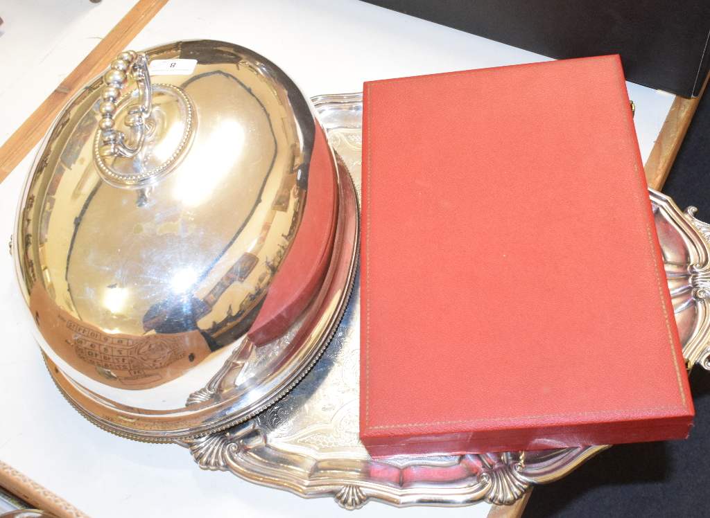 A plated on copper oval chafing dish, with a turned wood handle, a plated on copper biscuit box, a - Image 2 of 4