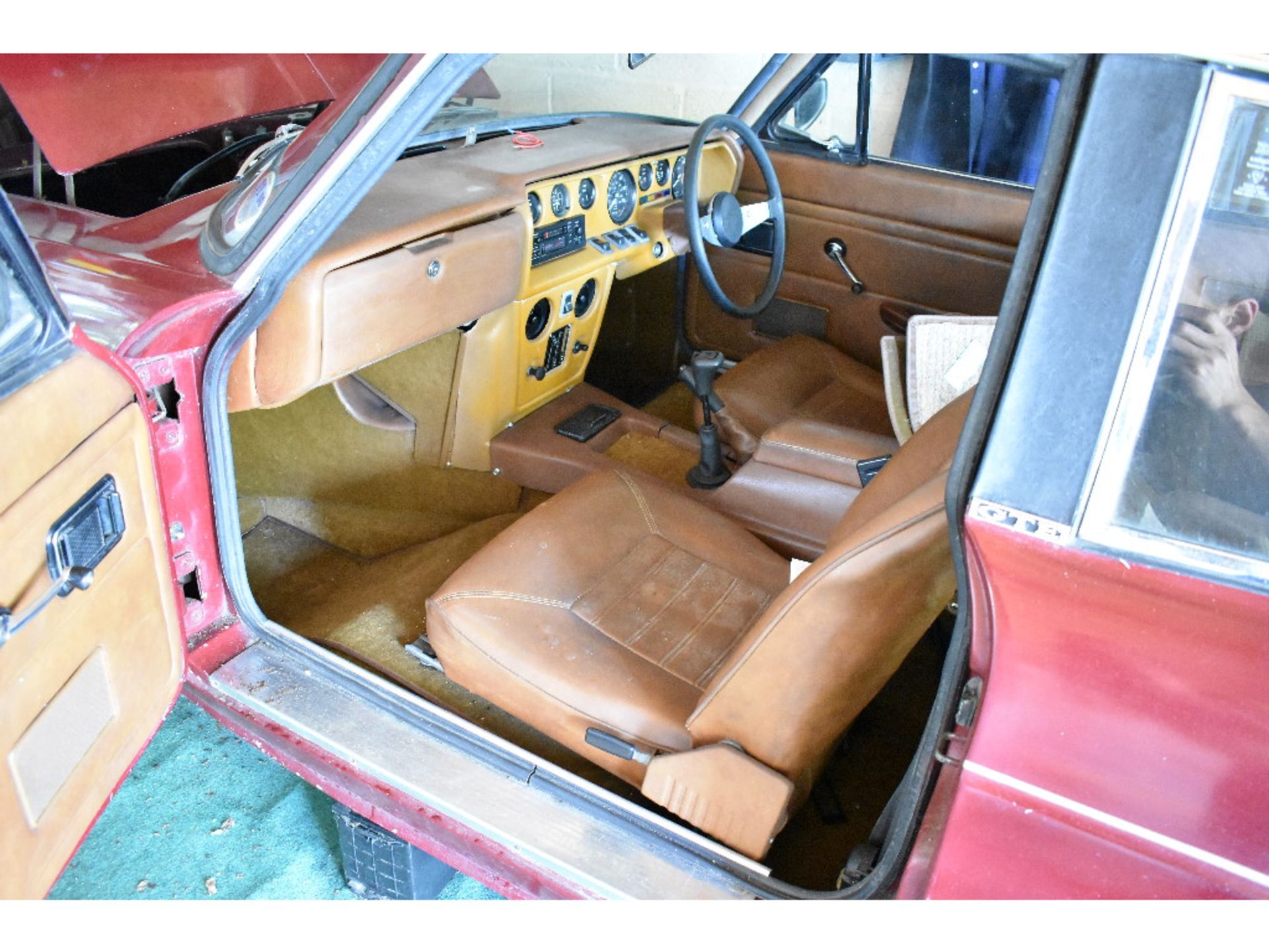 A 1975 Reliant Scimitar GTE SE5A project, registration number NYG 93N, chassis number 93X5653, - Image 10 of 23