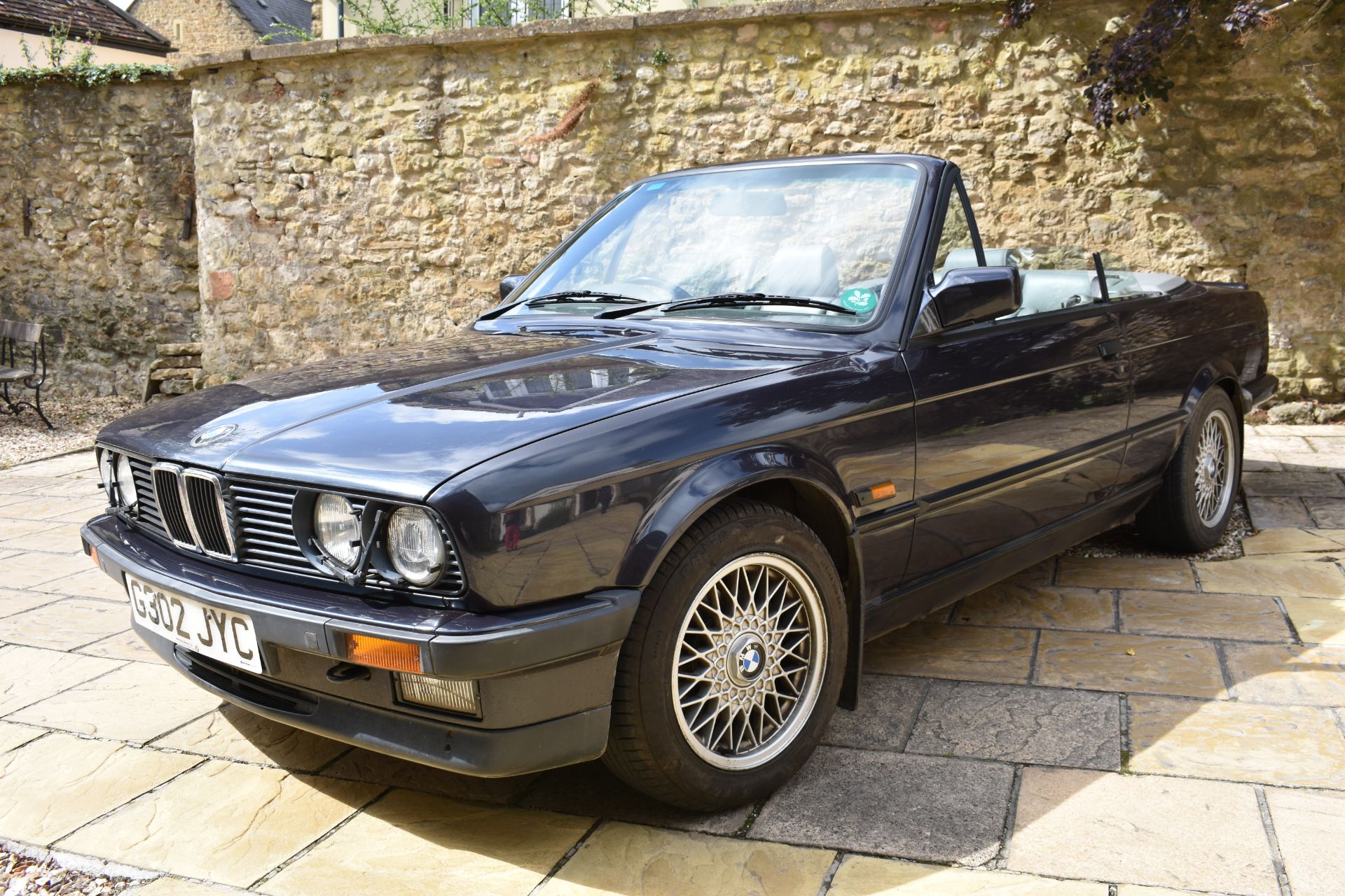 A 1989 BMW 325i (E30) cabriolet M Sport automatic, registration number G302 JYC, chassis number