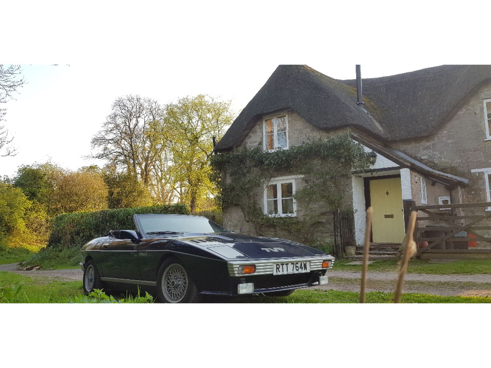 A 1981 TVR Tasmin 280i convertible, registration number RTT 764W, chassis number DH5202F1, engine - Image 10 of 23