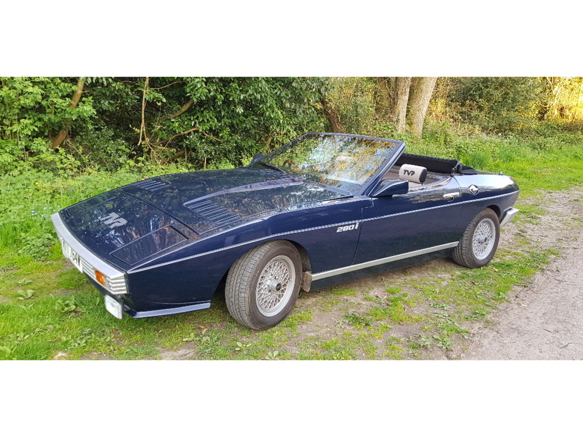 A 1981 TVR Tasmin 280i convertible, registration number RTT 764W, chassis number DH5202F1, engine - Image 4 of 23