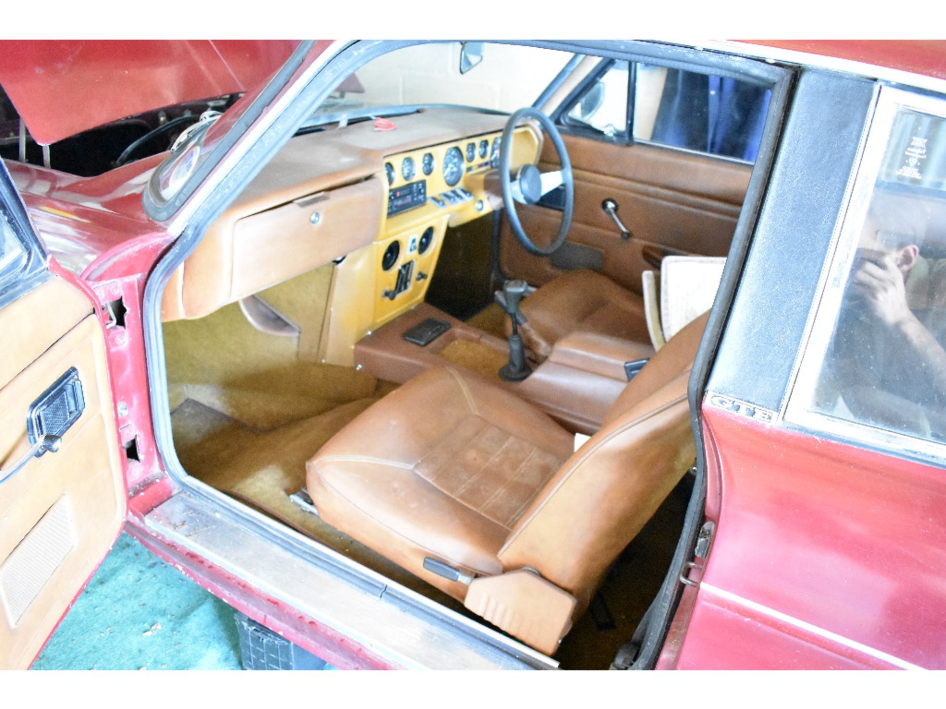 A 1975 Reliant Scimitar GTE SE5A project, registration number NYG 93N, chassis number 93X5653, - Image 9 of 23