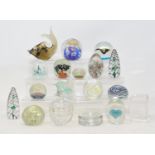 A group of 17 assorted glass paperweights (17)