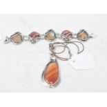 A silver and agate bracelet, and a matching necklace (2) Report by RB Modern