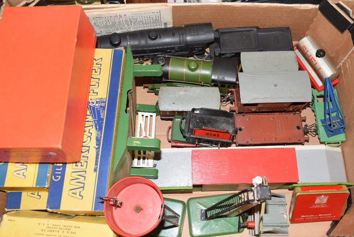 EXTRA LOT: A Gilbert American Flyer O gauge locomotive and tender, 4-6-2, other O gauge