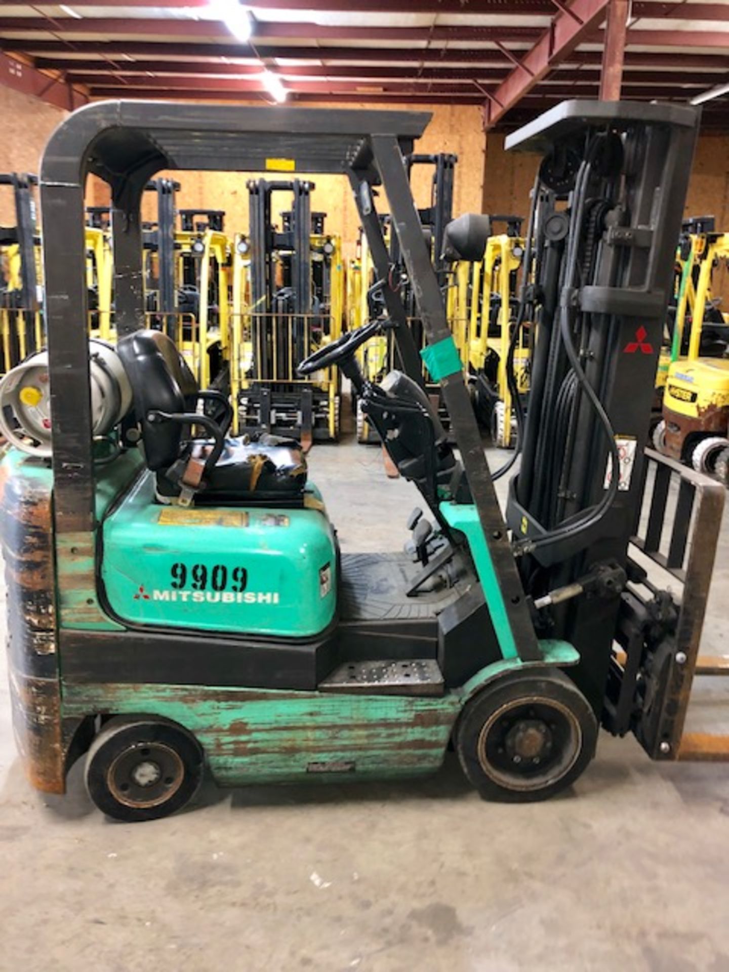 Mitsubishi FGC15K forklift