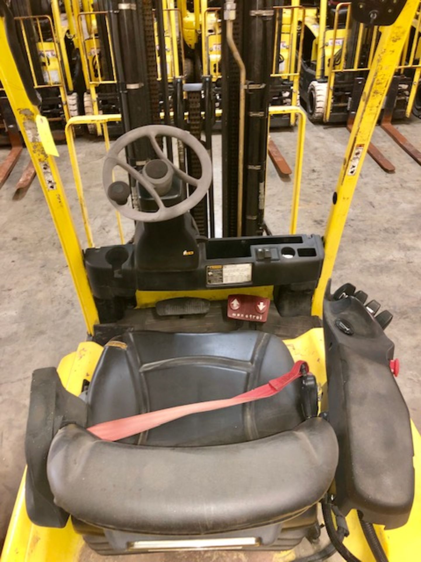 Hyster forkliftJ40XN w/48V battery - Image 5 of 8