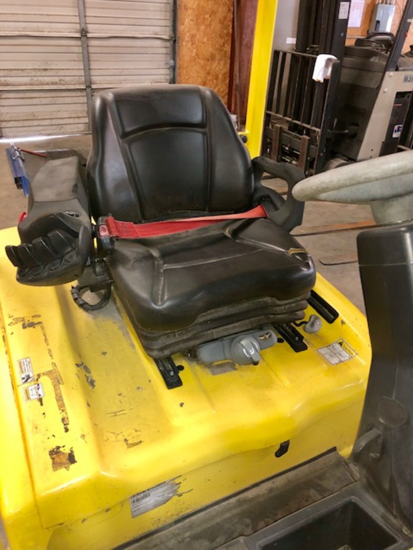 Hyster forkliftJ40XN w/48V battery - Image 6 of 8