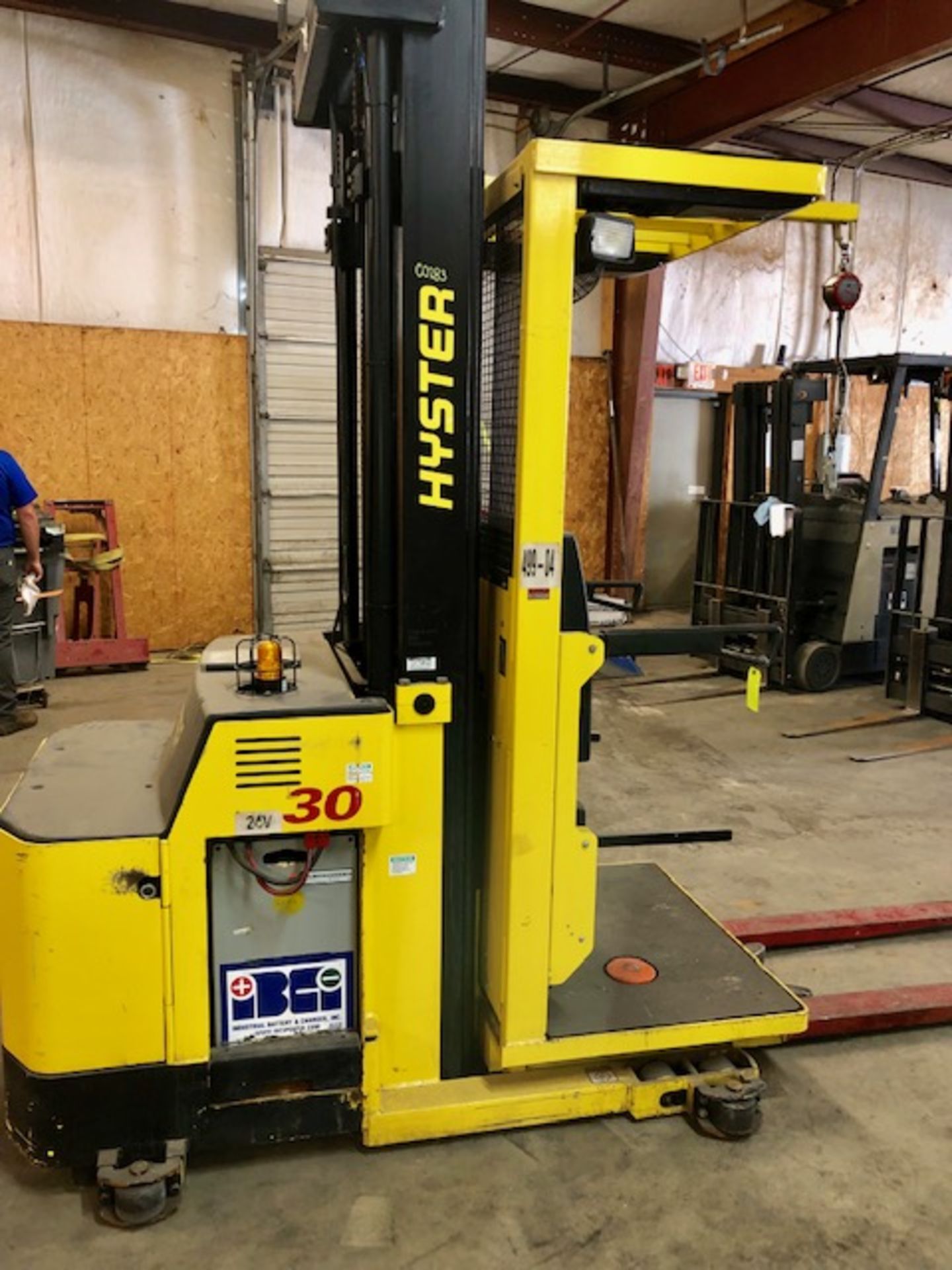 Hyster forklift R30XM52 w/24V battery - Image 3 of 6