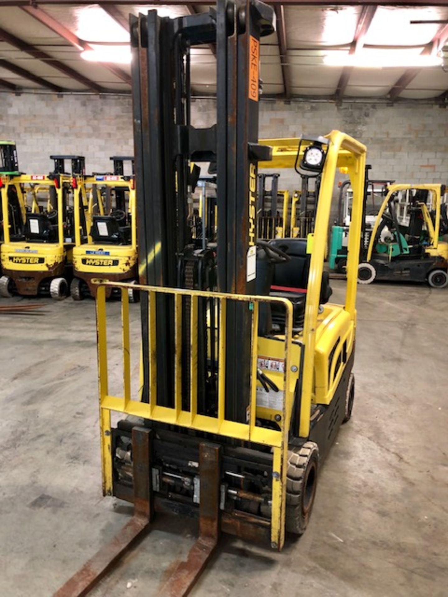 Hyster forklift J40XN w/48V battery - Image 2 of 8