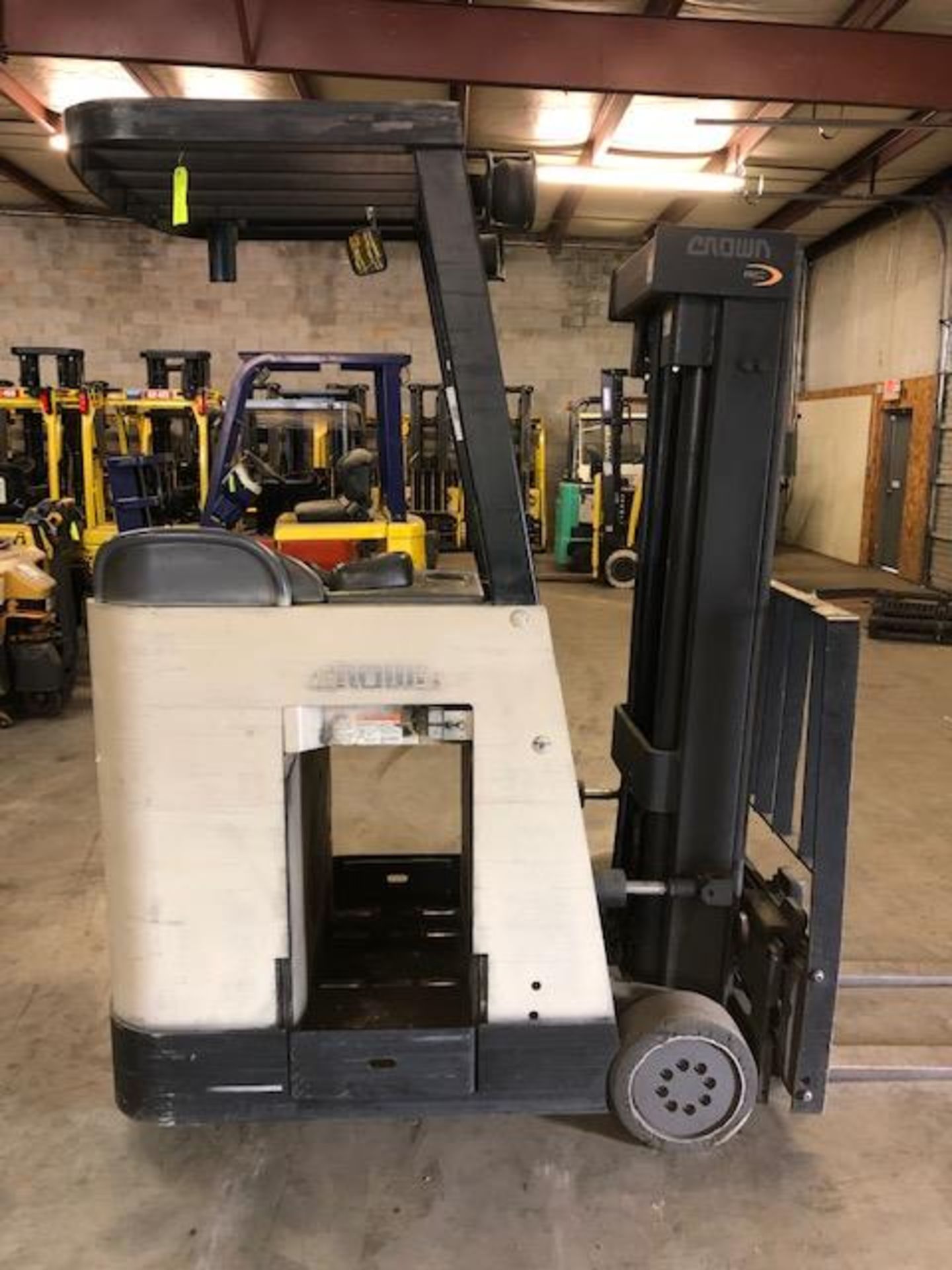 Crown Stand Up forklift