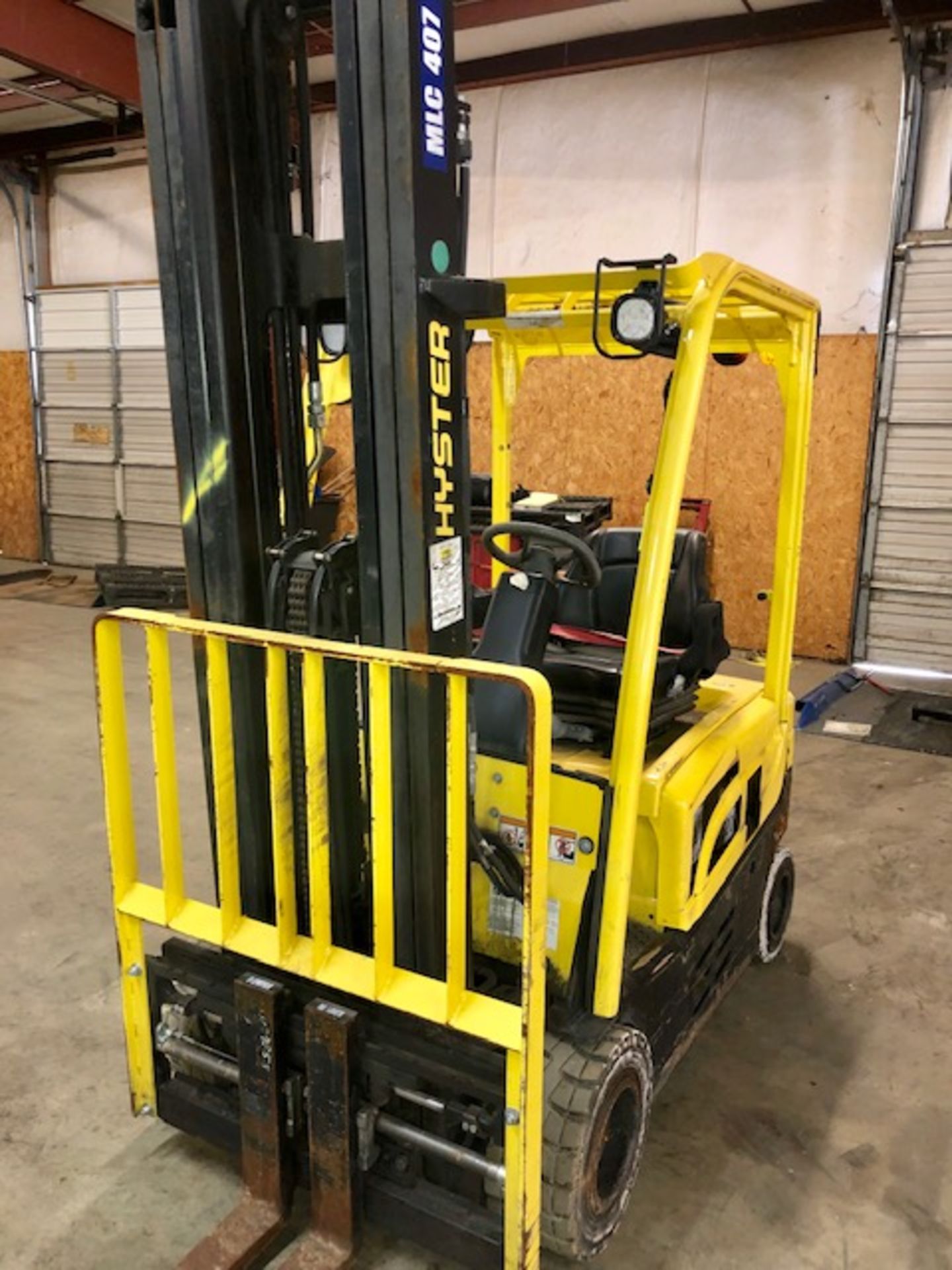 Hyster forkliftJ40XN w/48V battery - Image 2 of 8