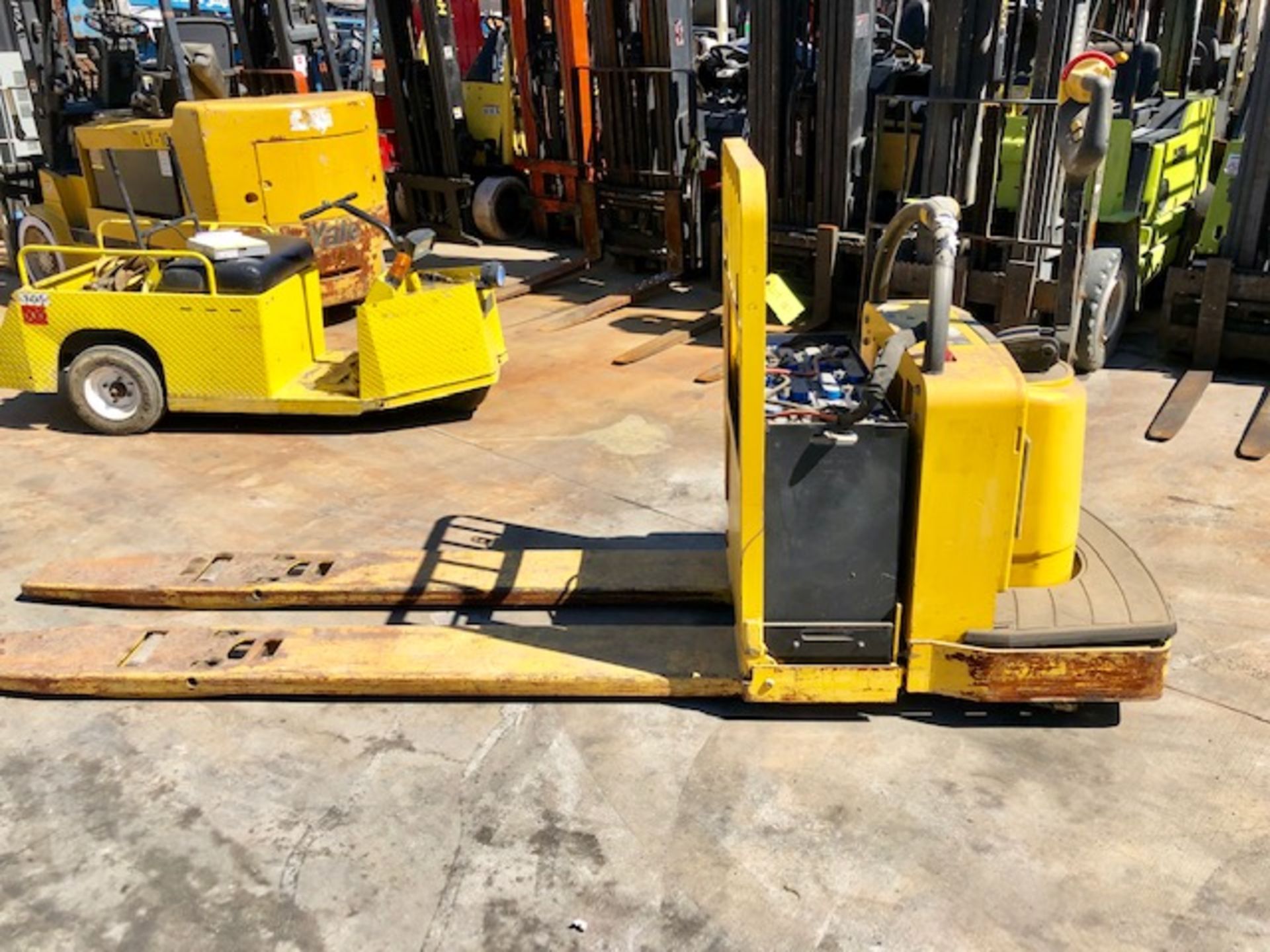 Yale Walkie rider/ forklift