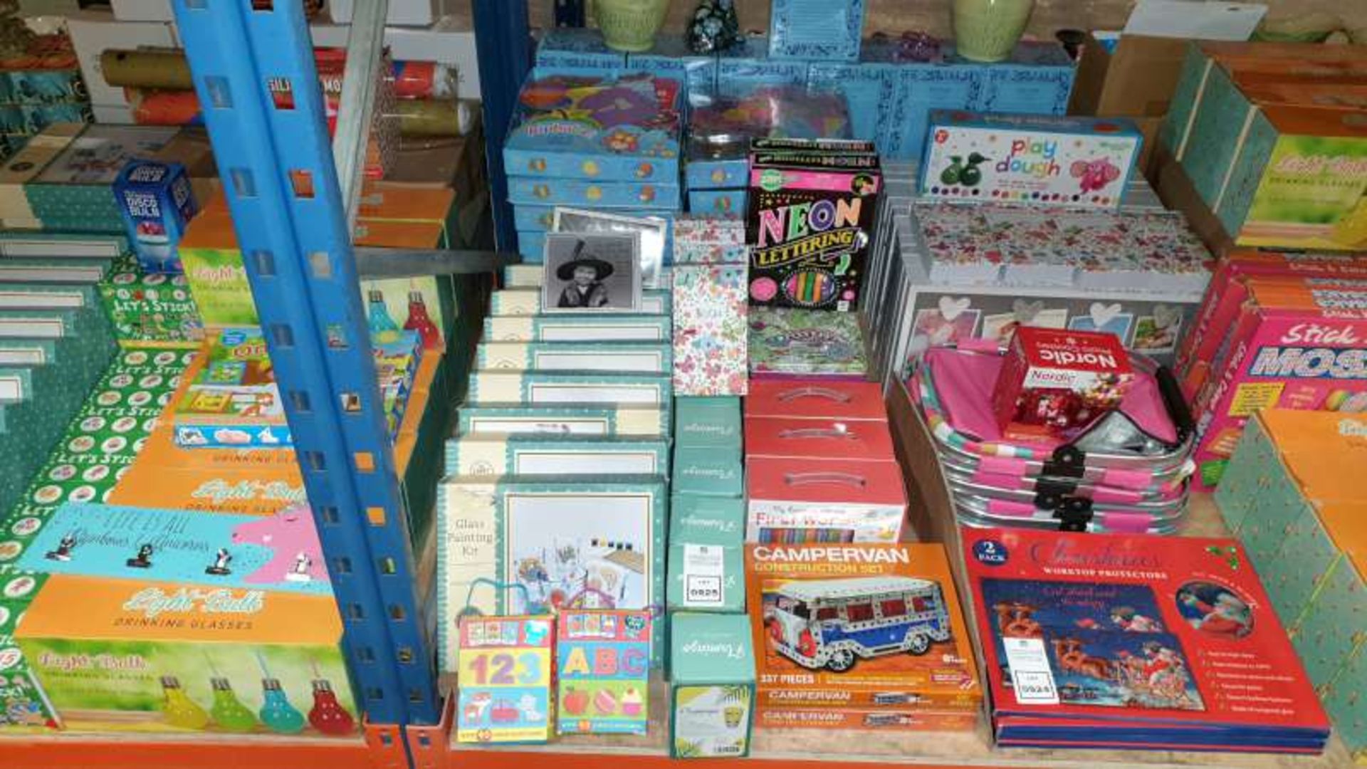 MIXED LOT CONTAINING GLASS PAINTING KITS, CAMPERVAN CONSTRUCTION SETS, MY LEARNING LIBRARY FIRST