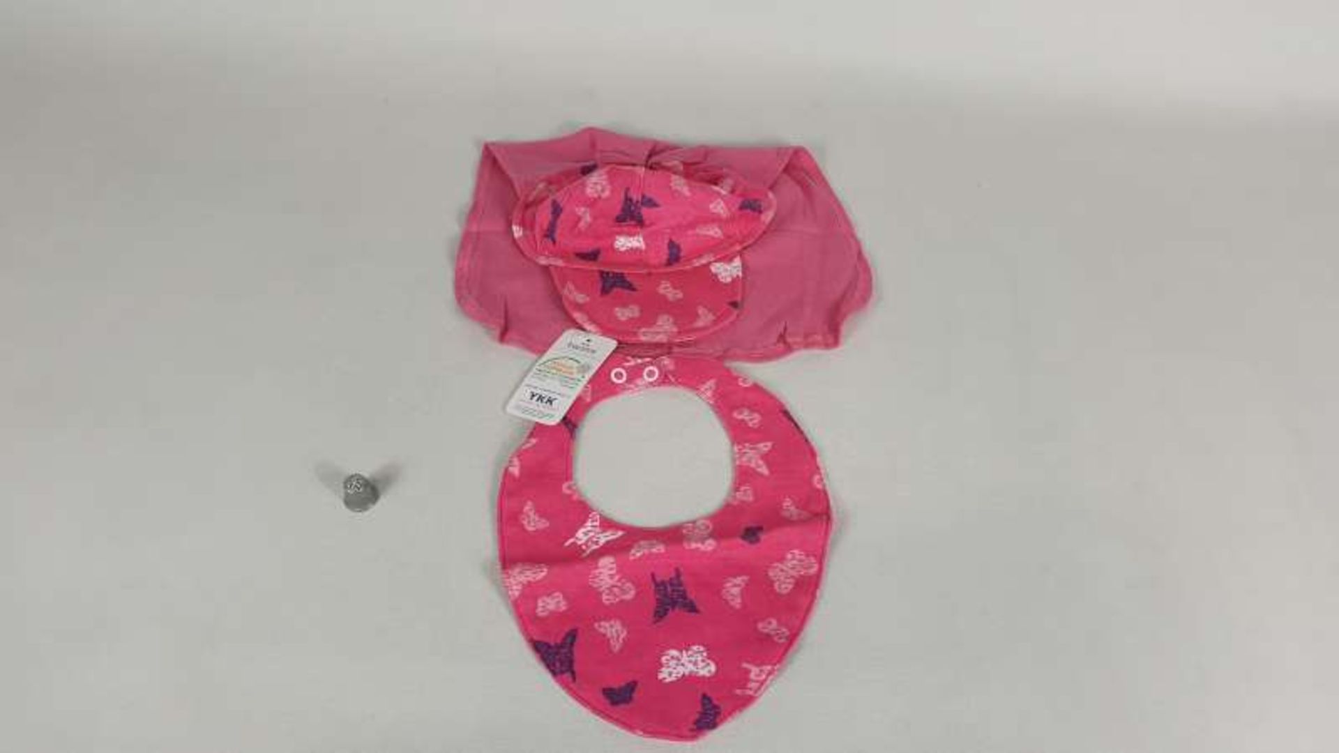 100 X CHILDRENS TWINS HAT AND BIB SETS