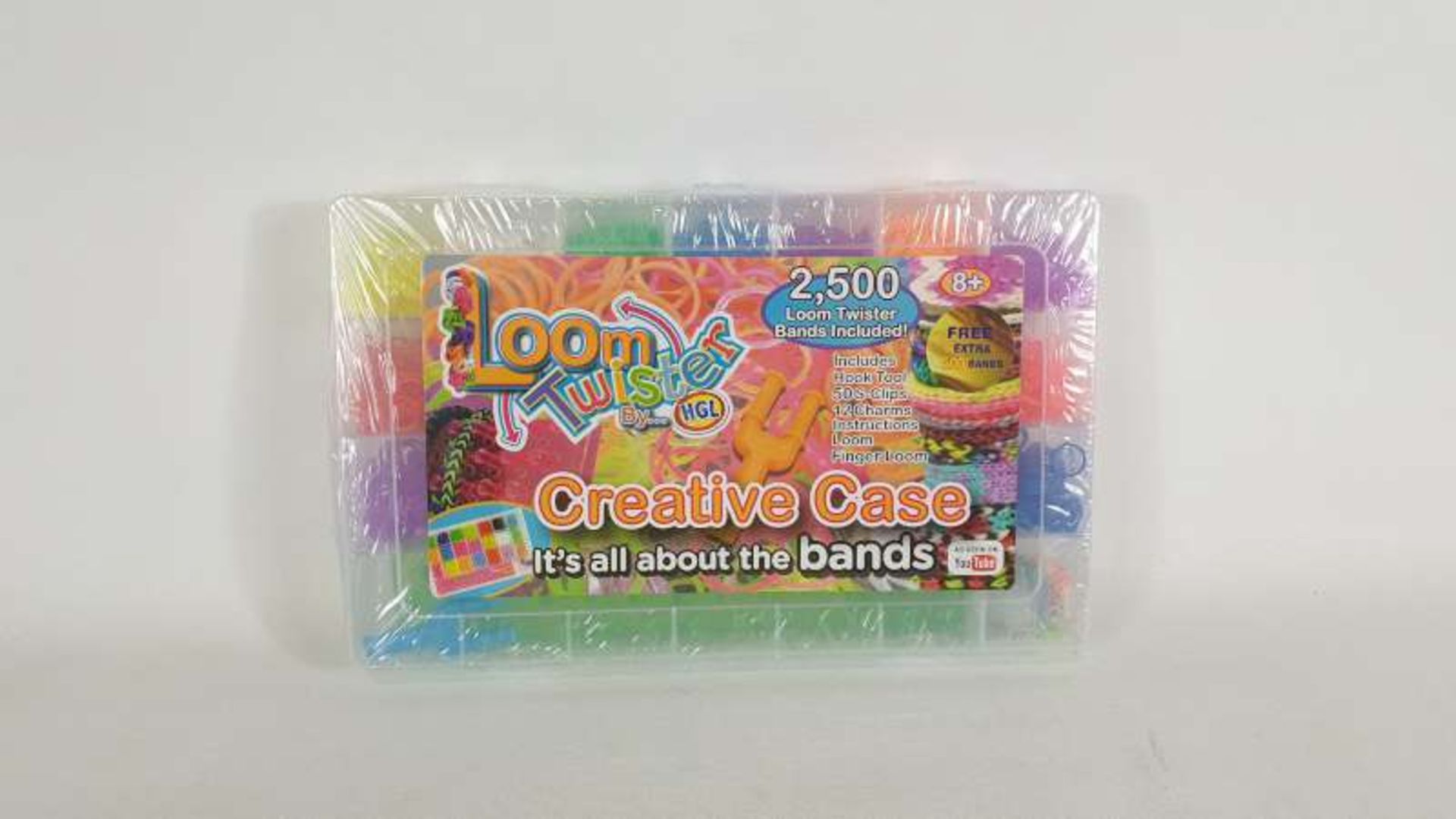 120 X LOOM TWISTER CREATIVE CASE WITH 2500 LOOM BANDS IN EACH CASE IN 5 BOXES