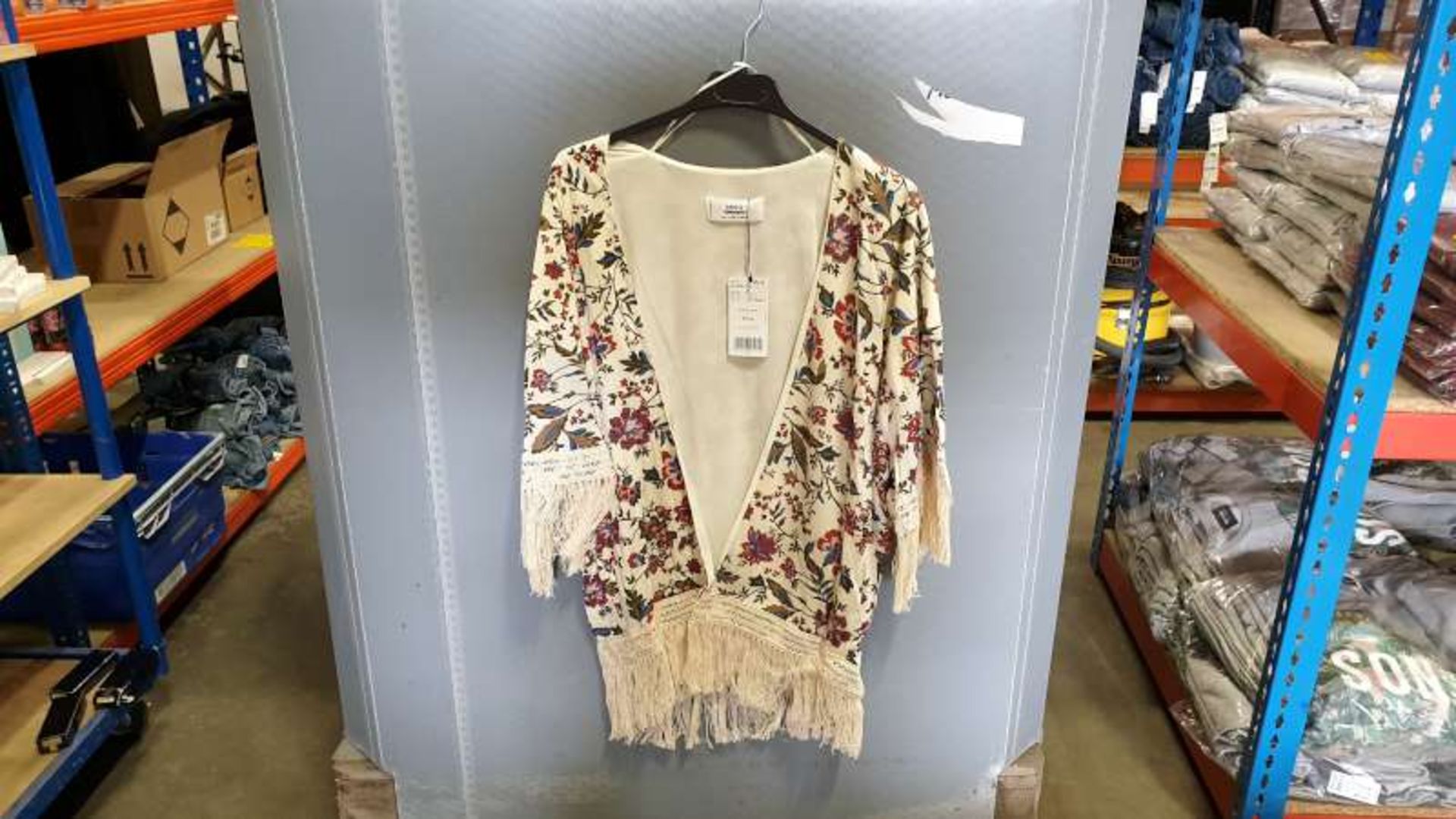 15 X BRAND NEW MONGO FLORAL PATTERN JACKETS SIZE SMALL RRP EACH ITEM 29.99 EUROS