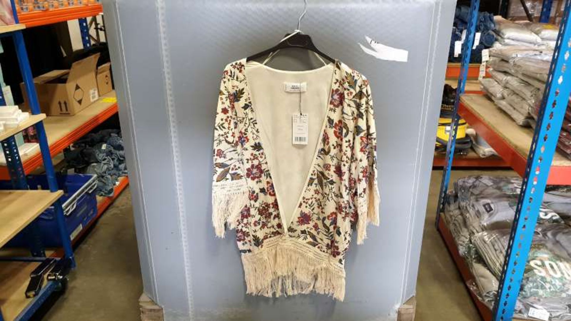 15 X BRAND NEW MONGO FLORAL PATTERN JACKETS SIZE SMALL RRP EACH ITEM 29.99 EUROS