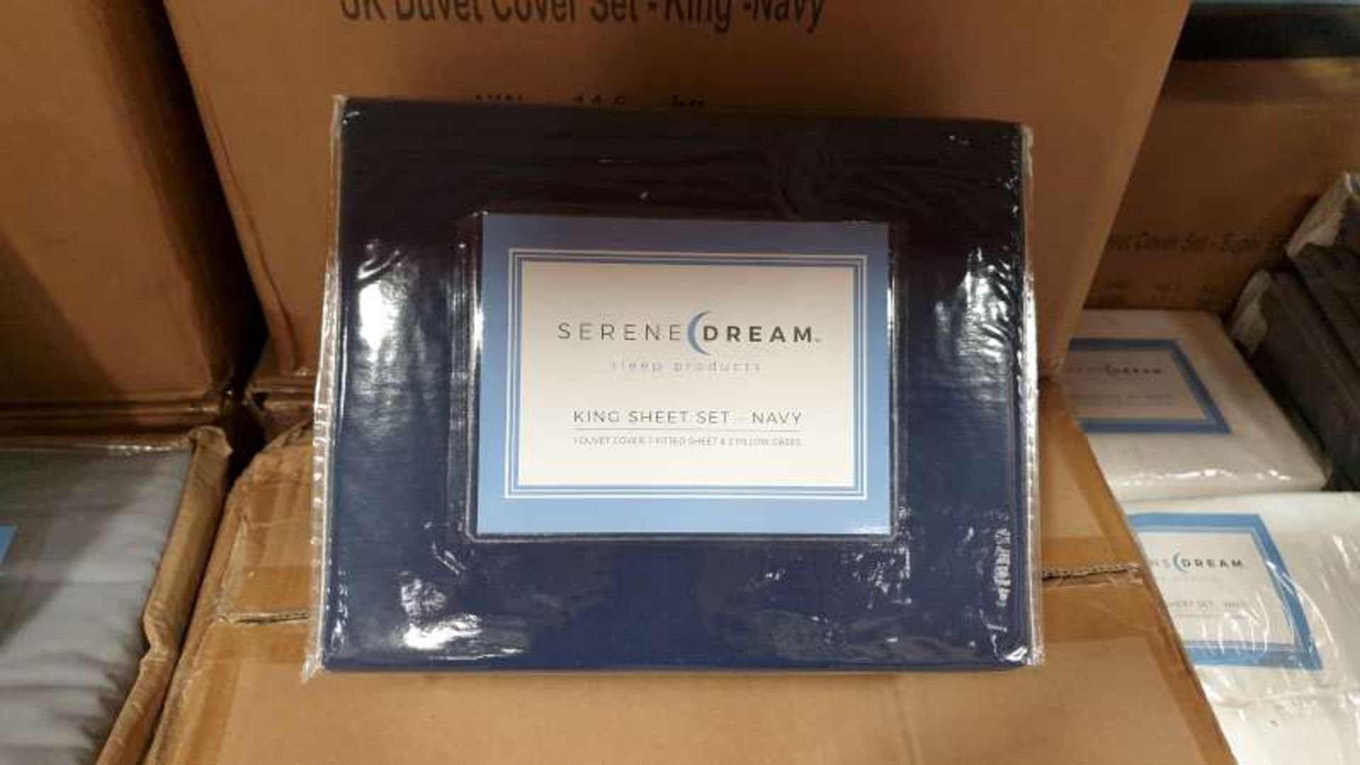 18 X NAVY COLOURED SERENE DREAM KING SIZE DUVET SETS EACH SET CONTAINS DUVET COVER, FITTED SHEET,