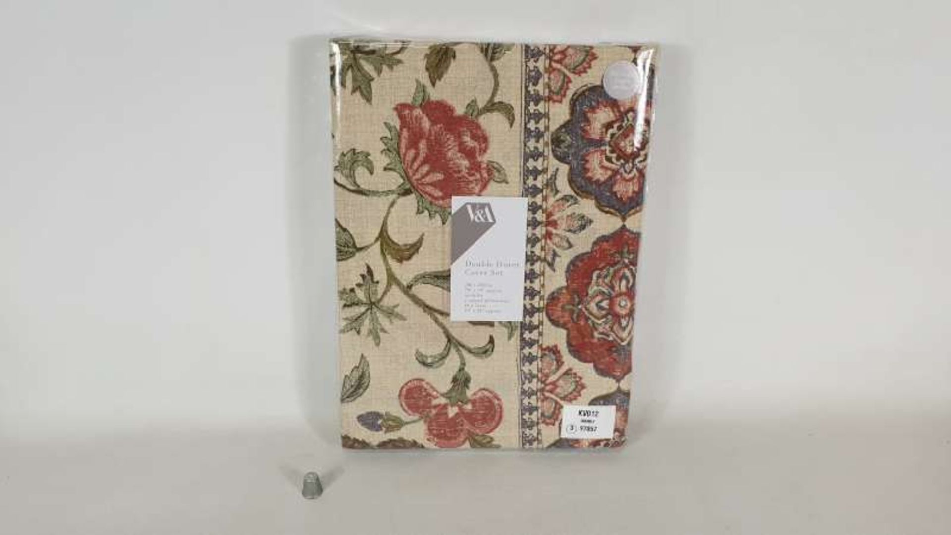 14 X V&A DOUBLE DUVET COVER SETS WITH FLORAL DETAIL IN 2 BOXES