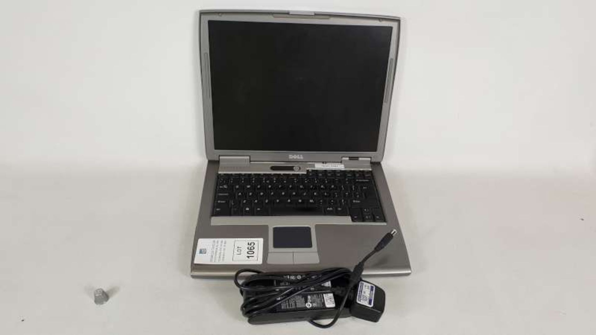 DELL LATITUDE D510 LAPTOP WITH CHARGER
