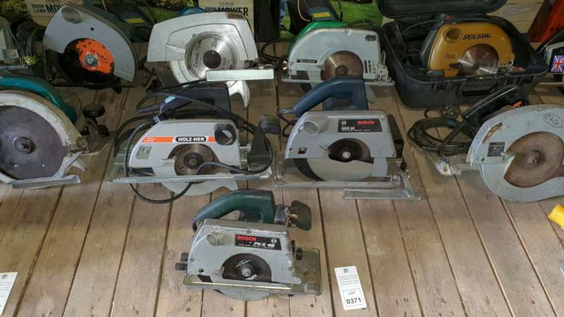 TOOL LOT CONTAINING 5 X CIRCULAR SAWS IE BOSCH, HOLZ HER, ETC