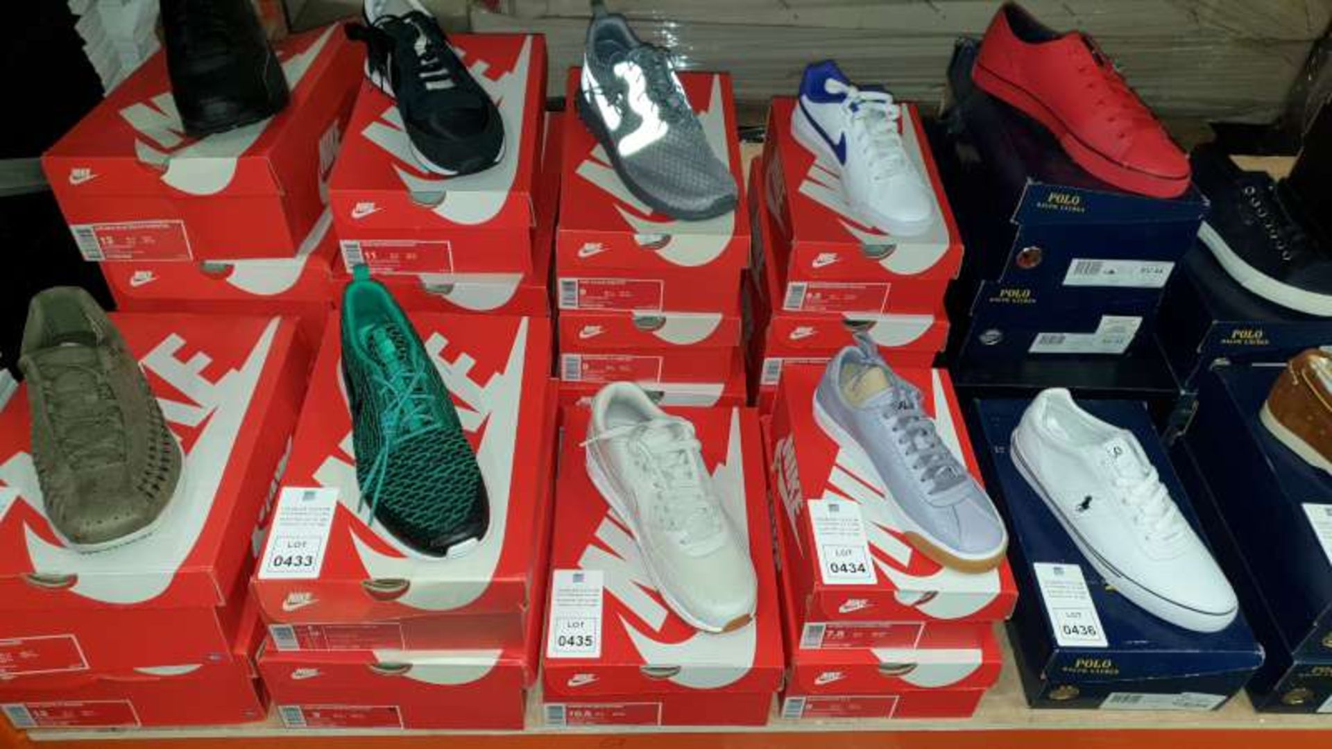 4 X BRAND NEW BOXED NIKE TRAINERS IN VARIOUS STYLES AND SIZES