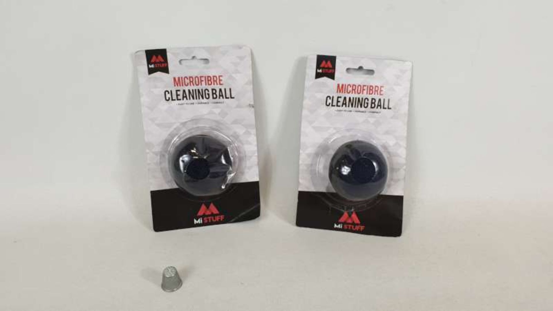 200 X MICROFIBRE CLEANING BALL IN 4 BOXES