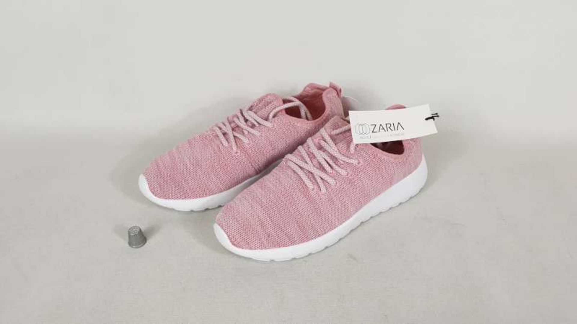 30 X BRAND NEW ZARIA LEISURE TRAINERS SIZE 5 IN 5 BOXES