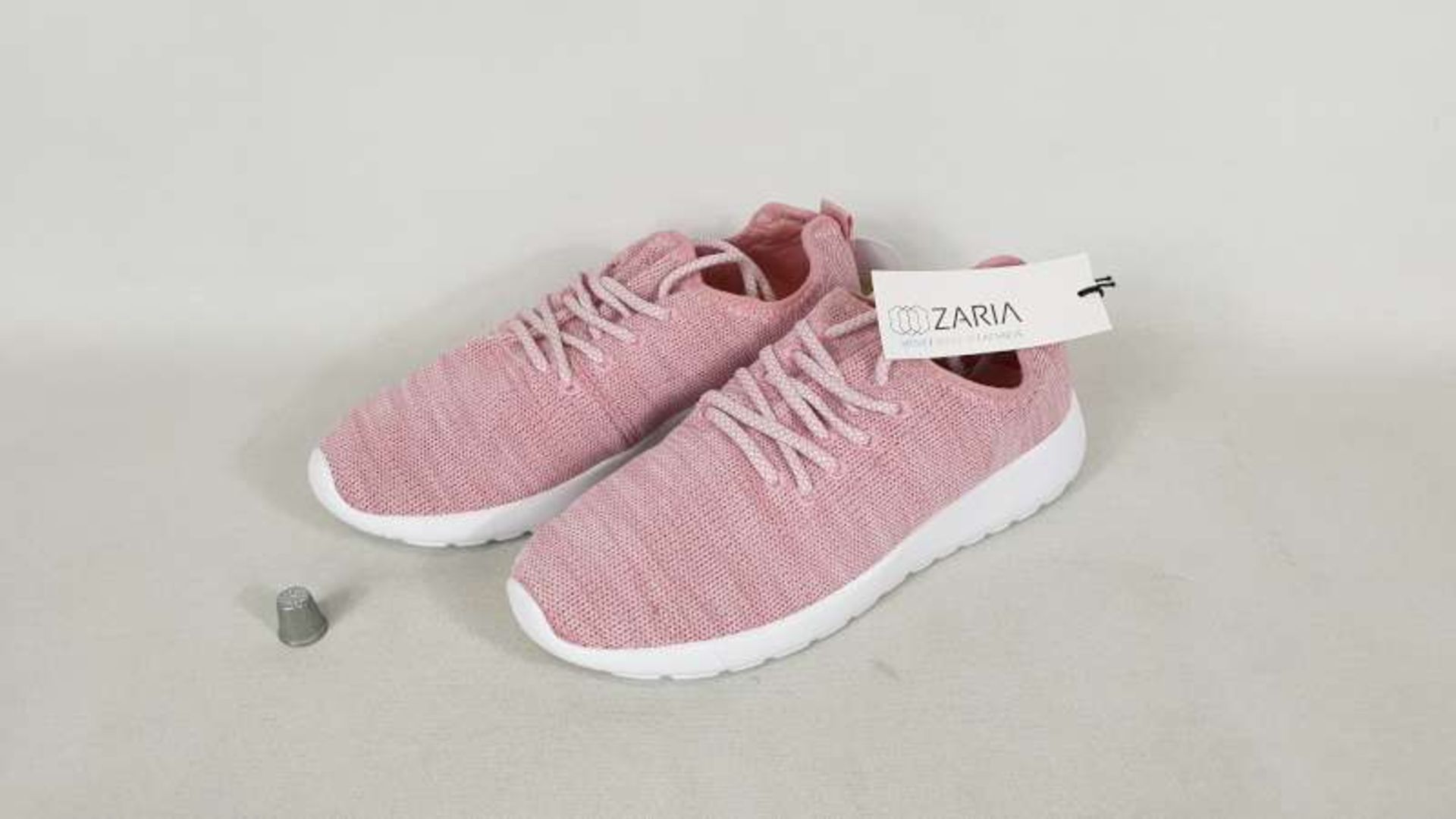 30 X BRAND NEW ZARIA LEISURE TRAINERS SIZE 5 IN 5 BOXES