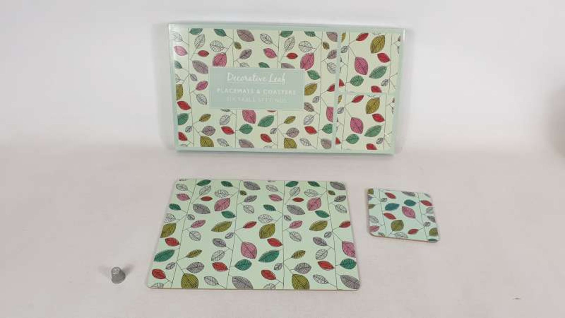 40 X DECORATIVE LEAF 6 PLACEMATS AND 6 COASTER SETS IN 4 BOXES