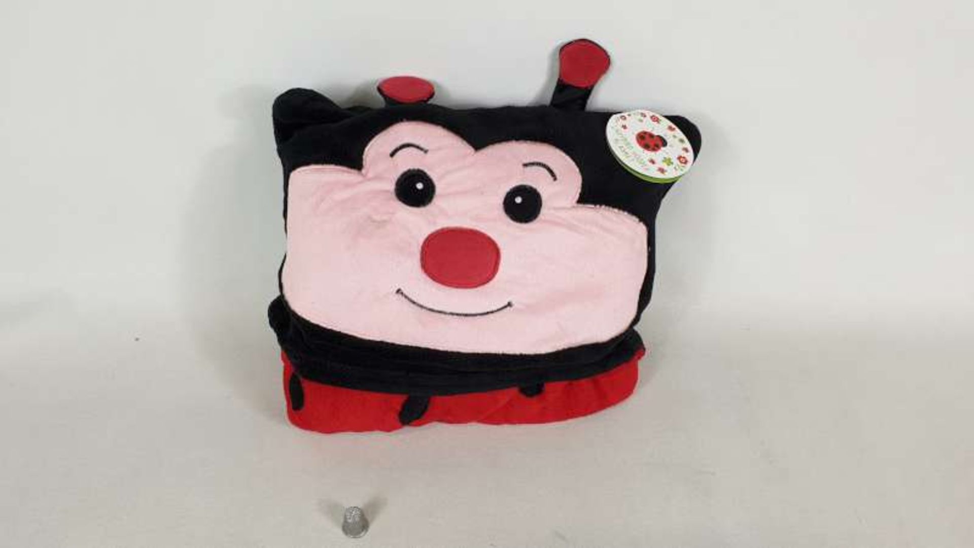 40 X LADYBIRD HOODED BLANKETS IN 4 BOXES